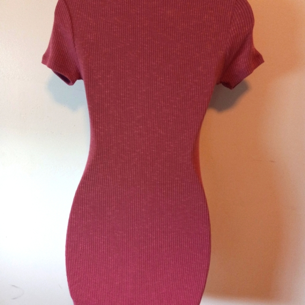 Dress - Picture 3 of 4